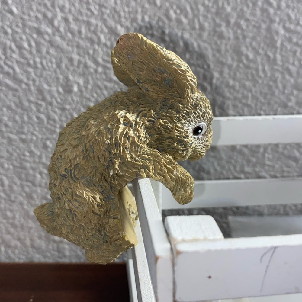 Pot  hanging ceramic bunny